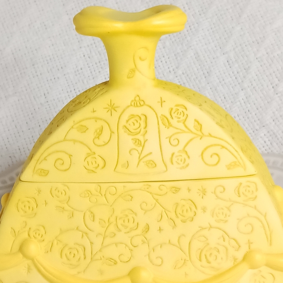 Hallmark × Disney Beauty & the Beast Belle Dress-Shaped Treasure Jewelry Box - Picture 7 of 16